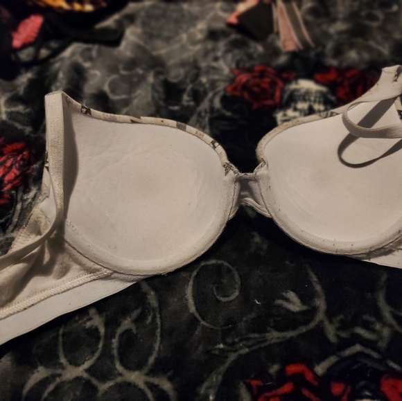 VS bra - Picture 4 of 4